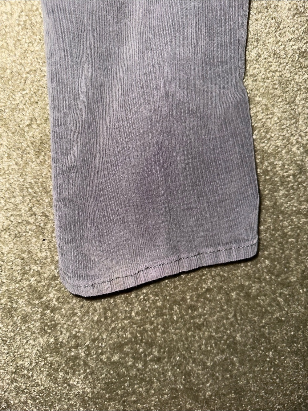 ⭐️ Levi's Men’s 34x32 Gray Corduroy Pants with Logo Tab - Picture 10 of 10